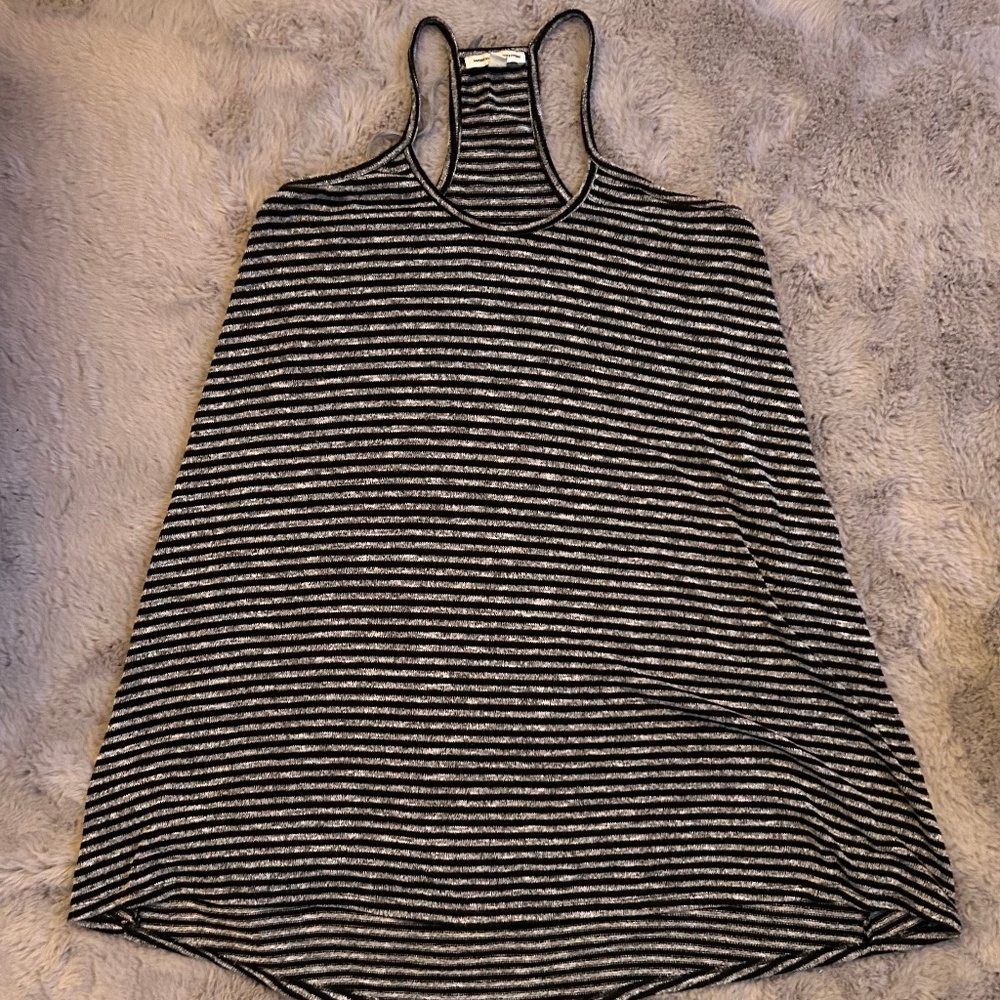 American Eagle Outfitters Dress Size Small (Super Cute W/ A belt)